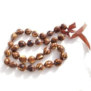 Hawaiian Tiger Brown/Tan Kukui Nuts Luau Lei Leis